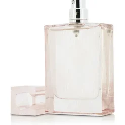 Brit Sheer Eau De Toilette Spray