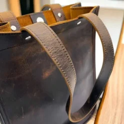 Cain Distressed Leather Business Casual Tote Bag(Coffee)