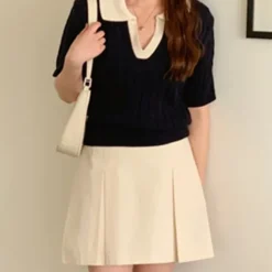 Contrast Collar Twist Short Sleeve Knitwear