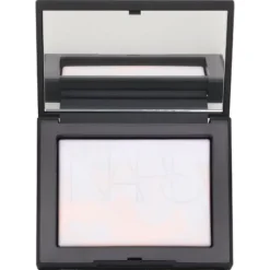 Light Reflecting Prismatic Pressed Powder
