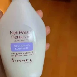 Nourishing Nail Polish Remover
