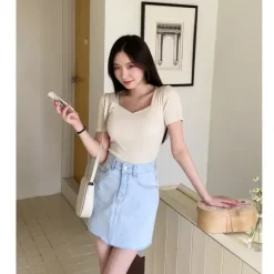 Slim Fit Sweetheart Neckline Top